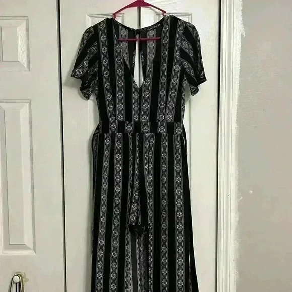 Navy Blue Romper with Covering - Picture 1 of 6